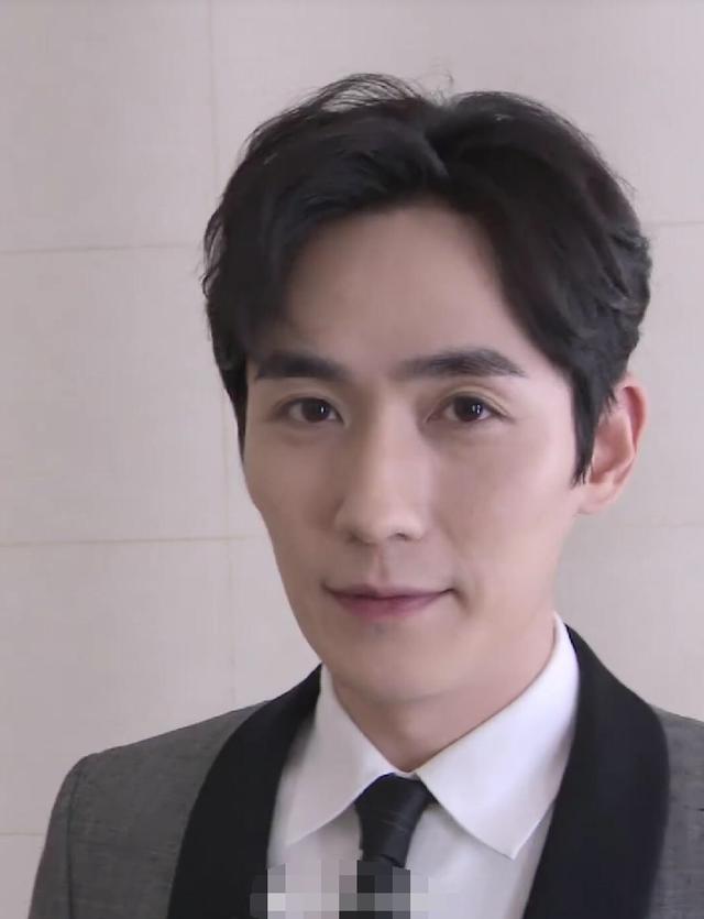 朱一龙无滤镜无精修图曝光!网友:像五十岁的人