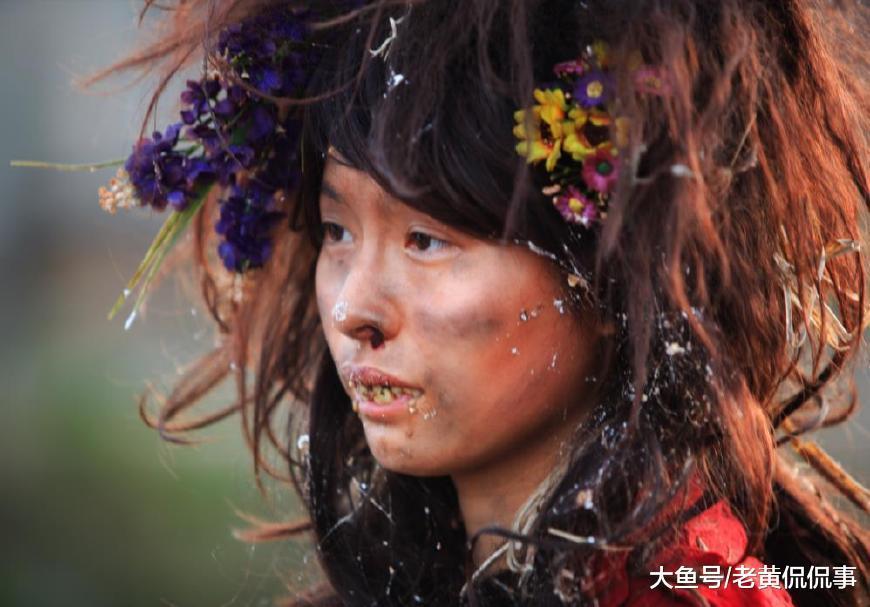 女星扮丑: 迪丽热巴有点萌, 江一燕好狠, 杨颖是在睁眼说瞎话吗?