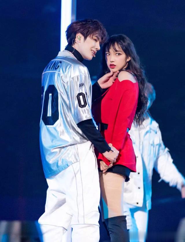 跪求两人组trouble maker|王一博|程潇|舞台_新浪新闻