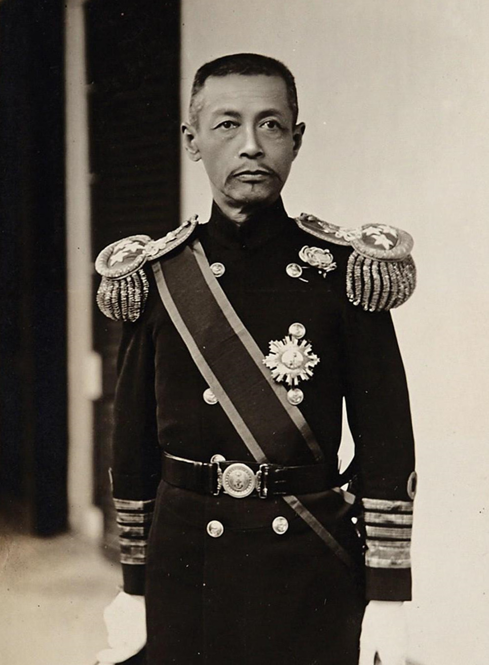 不打内战的海军司令萨镇冰书法温婉有才情