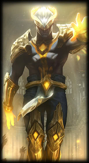 另外一款就是苍穹之光火男,虽说这次版本的皮肤少了些,但至臻版kda