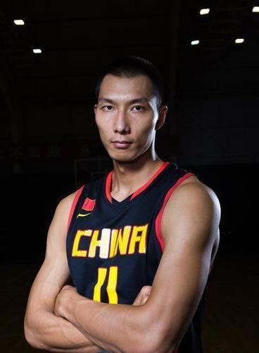 当年的阿联如果出现在如今的时代该有多好 易建联:宝宝心里苦