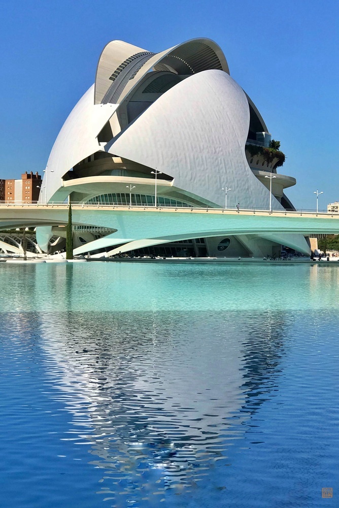 全球最美建筑:投资超过10亿欧元,仿如未来魔幻城