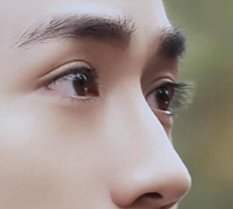 4位男星的眼神杀第一位被称为上帝吻过的眼睛网友沦陷了