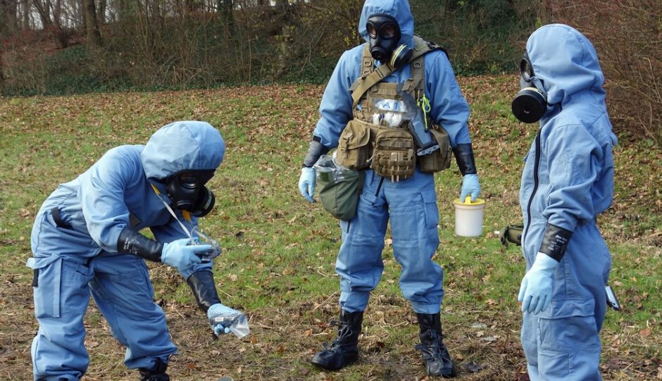 俄边境出现大量化学武器,美国首次公开承认,俄罗斯大批部队出动