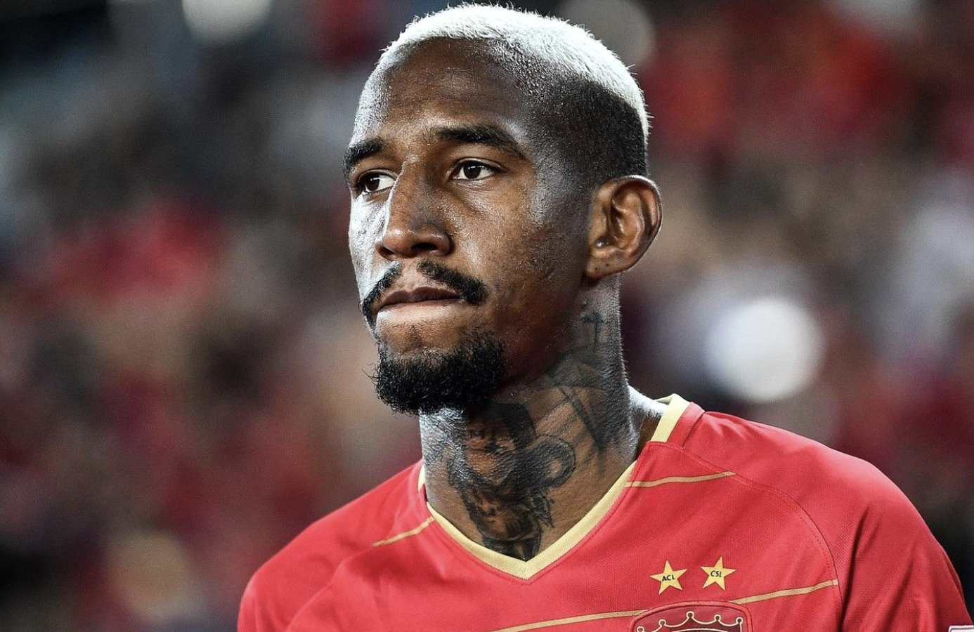 塔利斯卡圆月弯刀世界波 卡纳瓦罗庆祝动作亮了