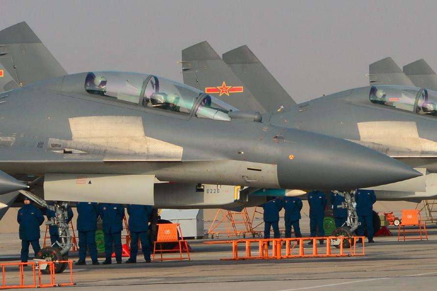 小型空中导弹库,这款战机性能领先世界|作战师|飞机|中国空军_新浪