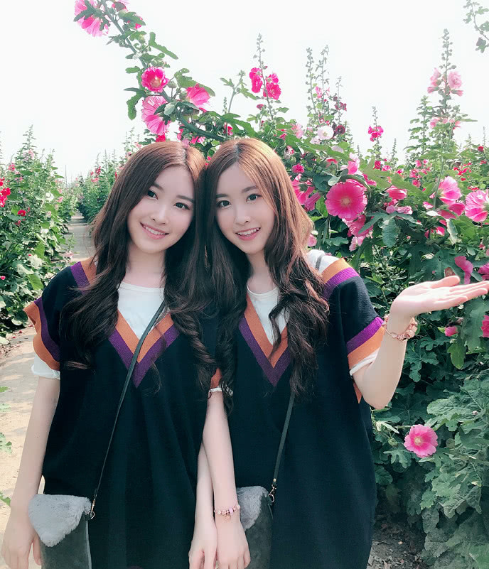 台湾"最美双胞胎"长大了,姐妹颜值超高,长相相似很难分辨