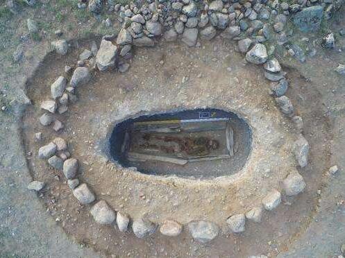 韩国人找到大汉将军李陵墓,身穿汉服下葬,证明汉武帝错了!