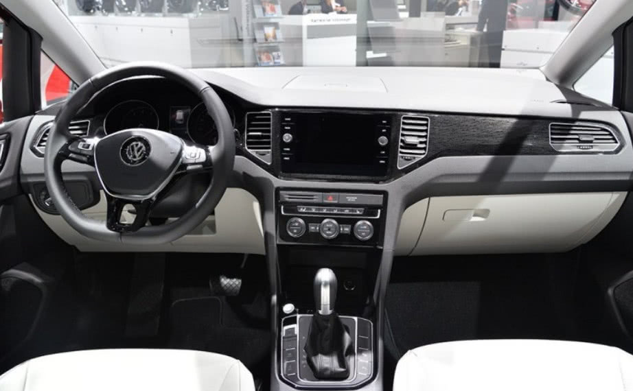 唯一没被停产的"蓝针"大众,全时四驱加持,起步290马力