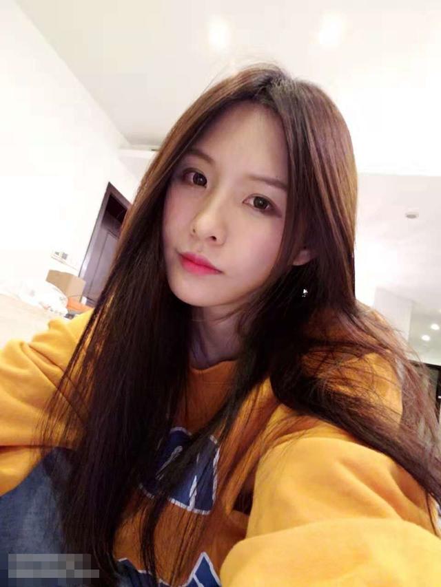 斗鱼阿冷要去西班牙采访梅西了10月全部日程惊喜大放送