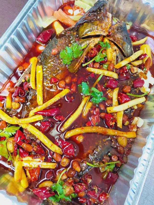 长春首家外卖烤鱼,不用出门在家吃热气腾腾的烤鱼,连锅都备好