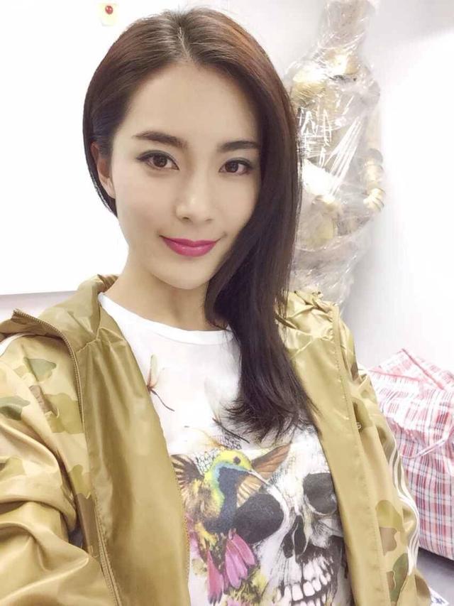 胡然,出生于天津市滨海新区,毕业于中国传媒大学,中国内地女演员.