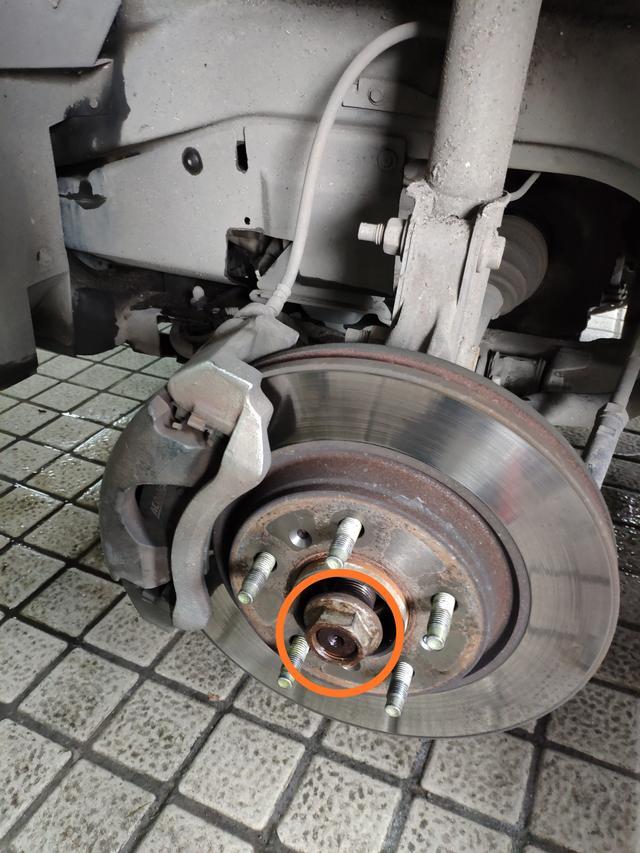 18万公里的别克君越轴承损坏,车主点赞维修师傅的处理方法-新浪汽车