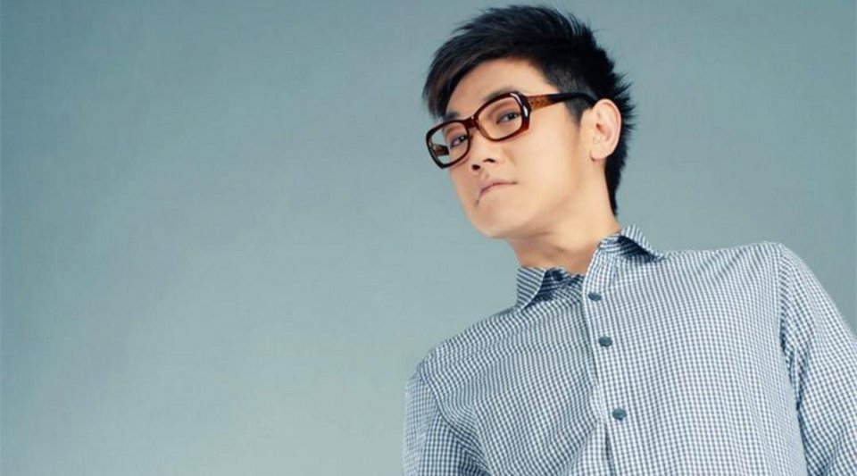 他因《天天向上》爆红,成名后极度膨胀,"激吻门"让他日落千丈