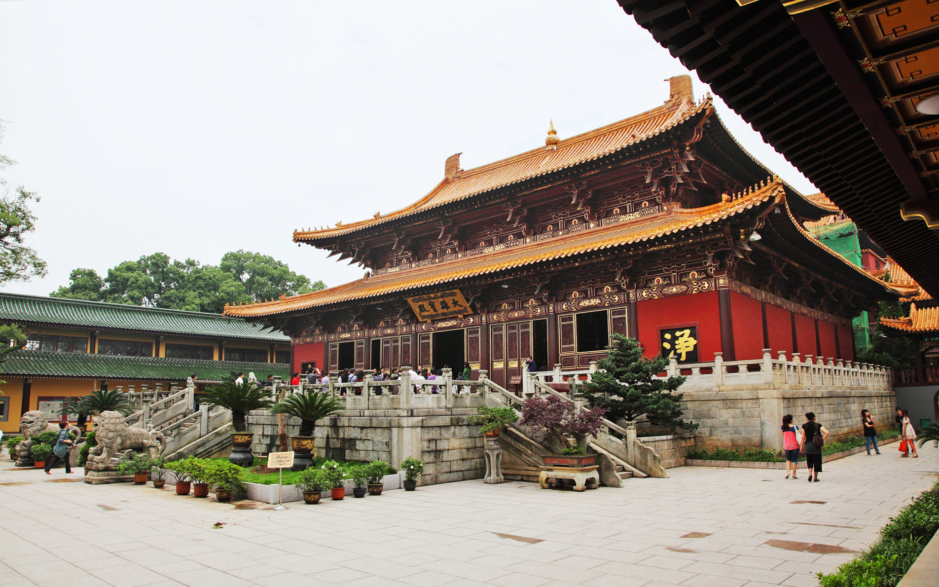 中国最"良心"寺庙,门票吃饭上香全免费,但有一种人禁止入内|寺庙|佛教