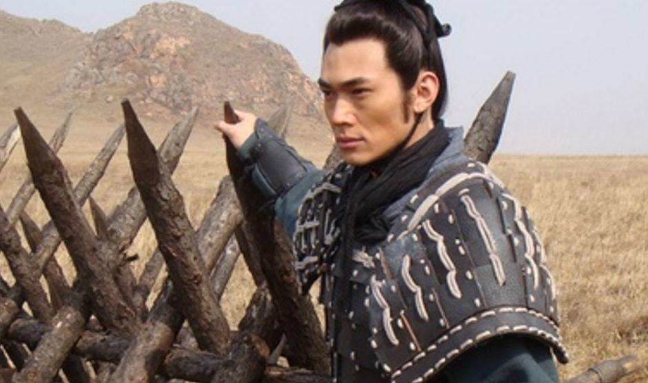 主角庆忌不再是前期默默无闻之流或靠辅佐君王日渐登上权力宝座的重臣