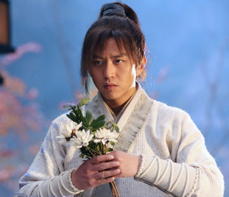 演过张无忌的4位男星,前三位只是照猫画虎,最后一位封神的存在