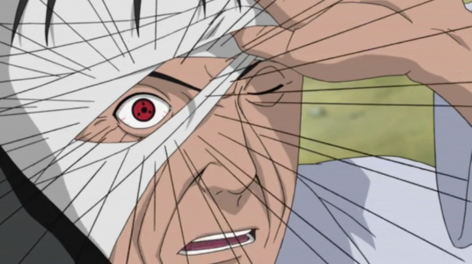 团藏先是夺取了止水的万花筒写轮眼,后来又在宇智波一族的灭族事件里