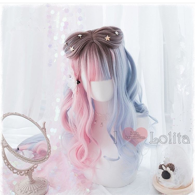 最适合洛丽塔的假发当然是五彩斑斓的玛丽苏色