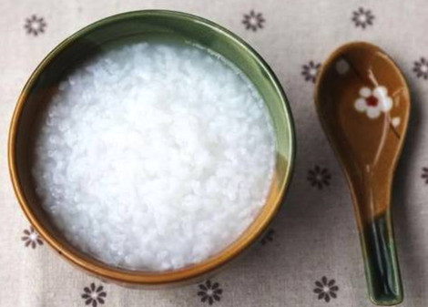 美食来临:稀饭经常做,为什么在家做不出饭店的味呢?原因在这里