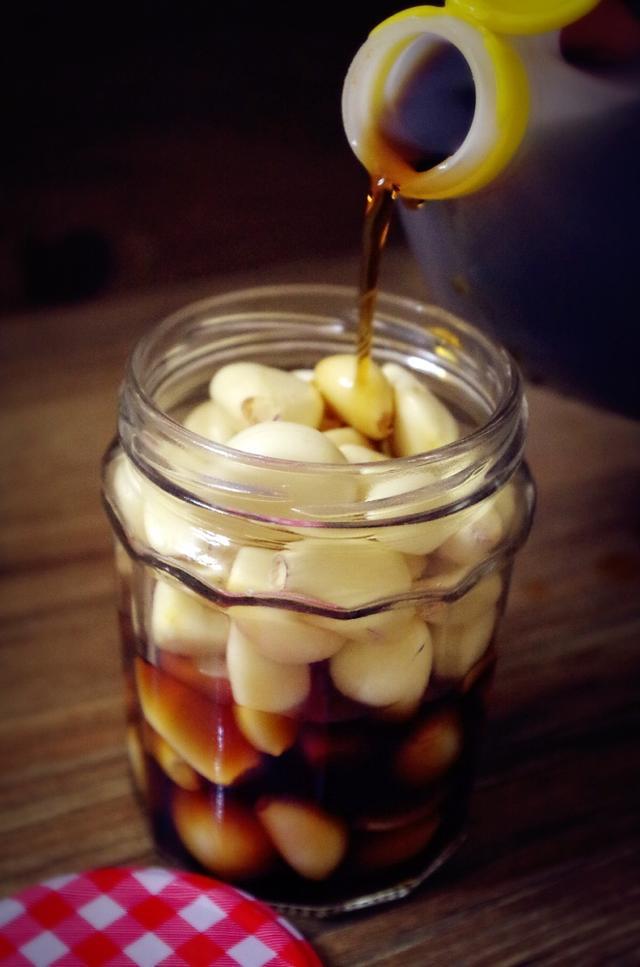 腊八蒜怎么做不会的进来看看|腊八蒜|米醋|陈醋_新浪新闻