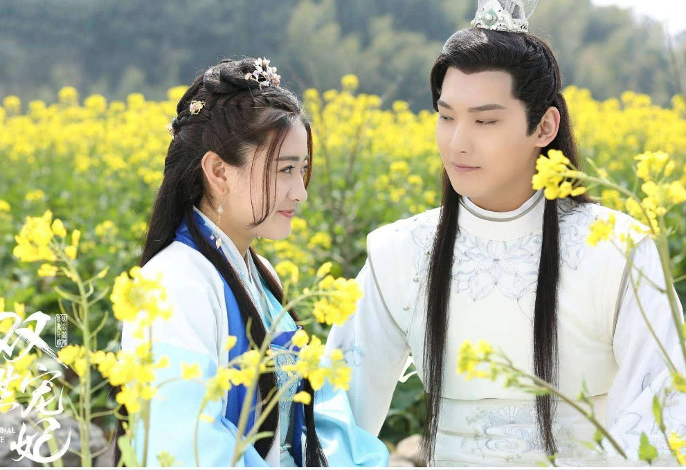 《双世宠妃3》官宣海报,原班人马回归,海报寓意十足!