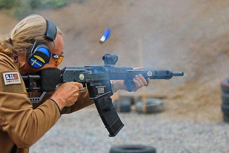 现代滑膛猎枪发射的独头弹是怎么保证稳定飞行的?独特的外形设计