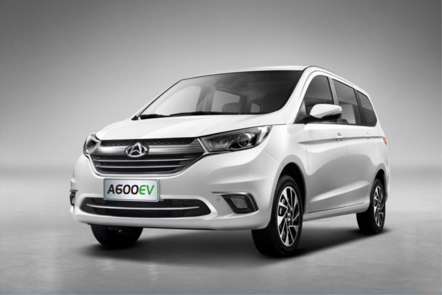 长安欧尚a600 ev 6座版上市 售价14.98万元