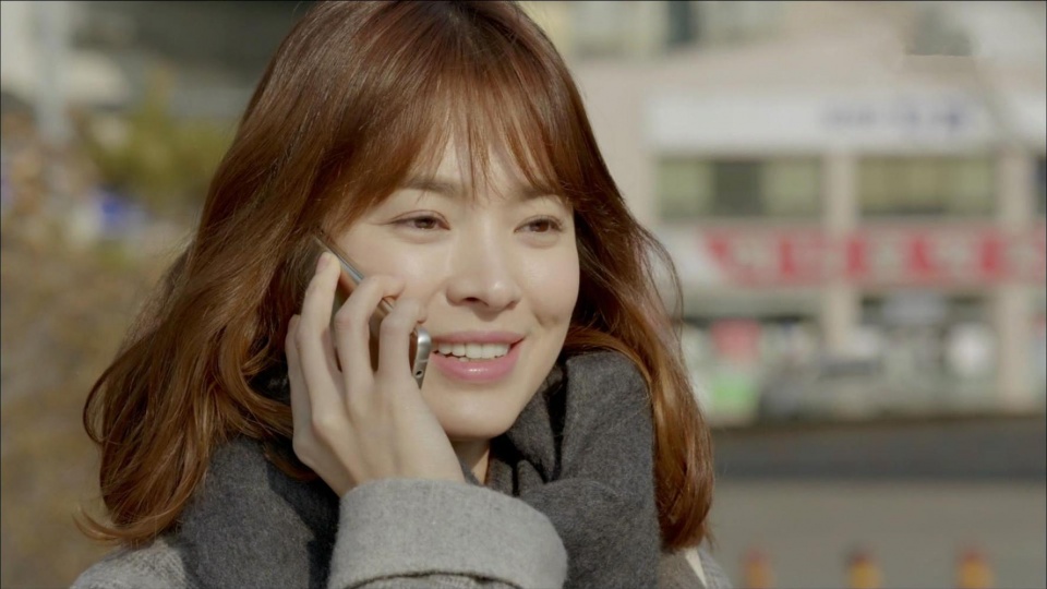 刚结婚被丈夫砍掉手指,如今又被打流产,网友:娱乐圈最惨女星|李敏英