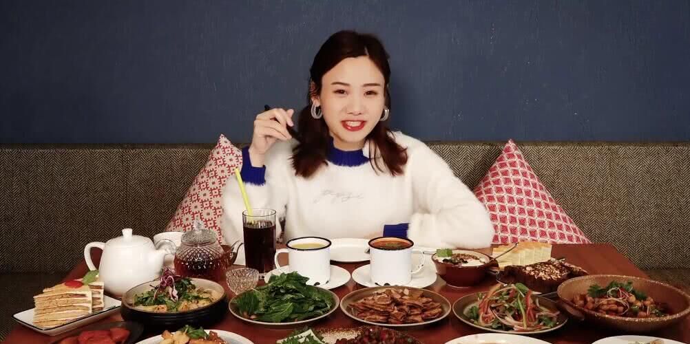 密子君挑战小清新版新疆菜,看了摆盘后,网友:舍不得吃!
