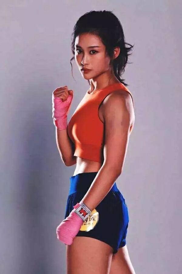 武林风第一美女击败日本拳王,中国搏击颜值担当引起顶级品牌关注