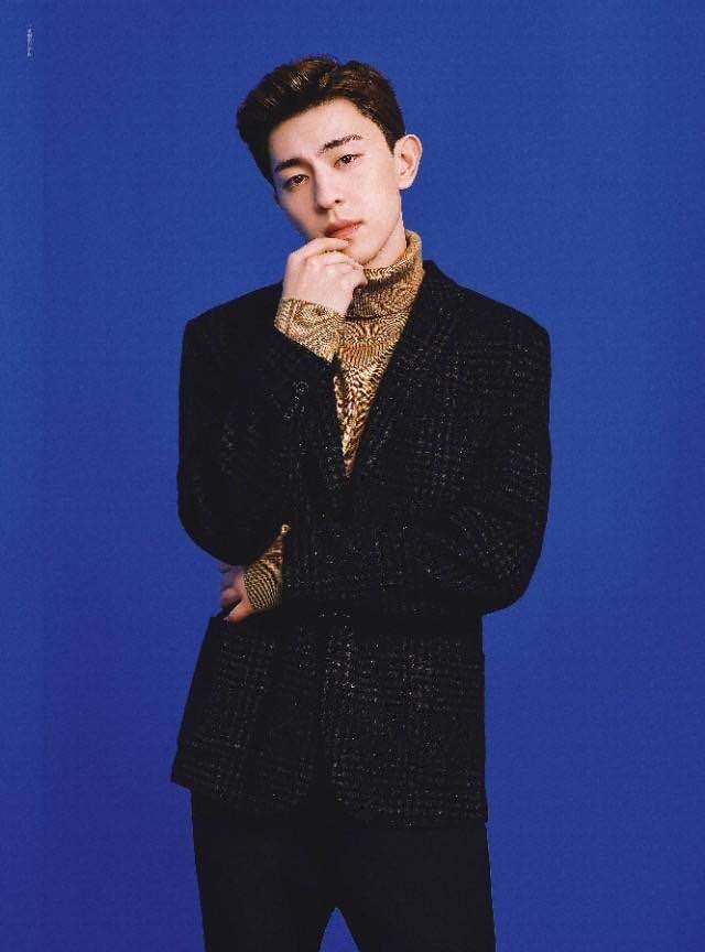 邓伦秋冬装上线演绎韩国欧巴风情没辜负185的身高