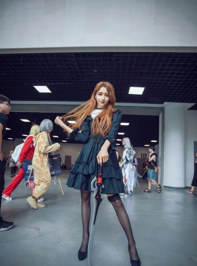 网红艾比现身漫展身高气场圈粉无数