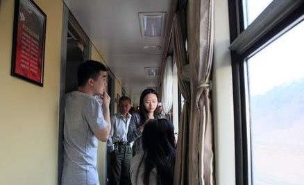火车不为赚钱?全程没有站票,上车只为欣赏