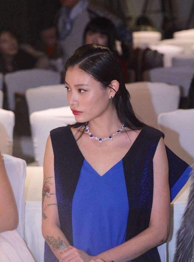 刘翔前妻葛天近照曝光,身穿黑裙美上新高度,竟撞脸汪峰前任?