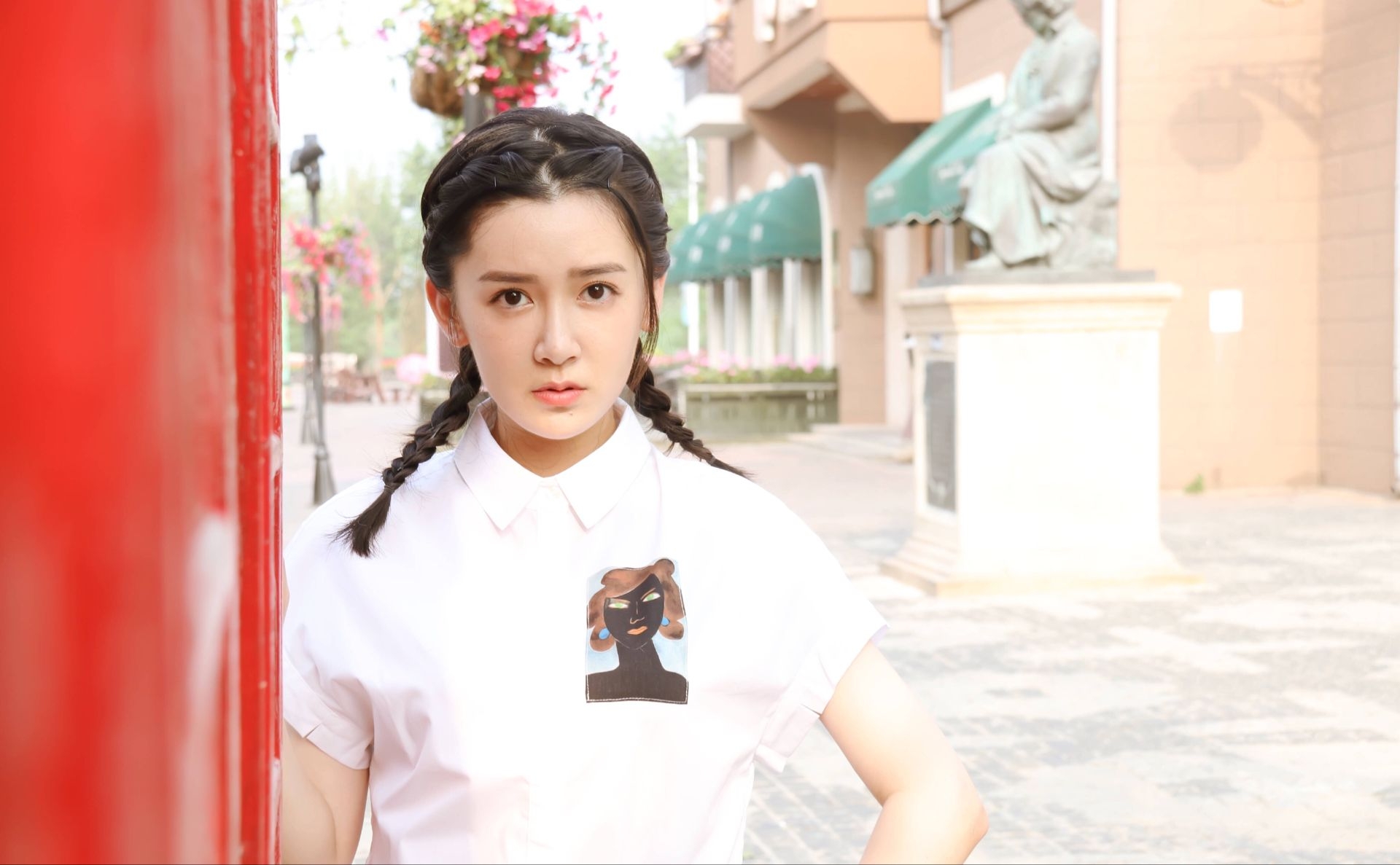 石安妮化身儿童装,这是要过六一吗?