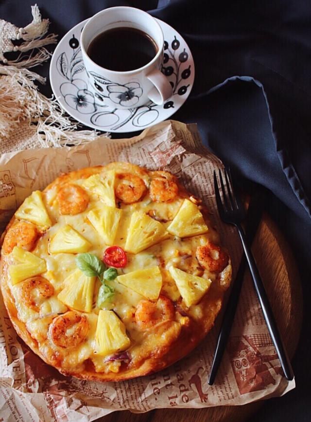 夏威夷风情披萨加了新鲜的菠萝味道才正点