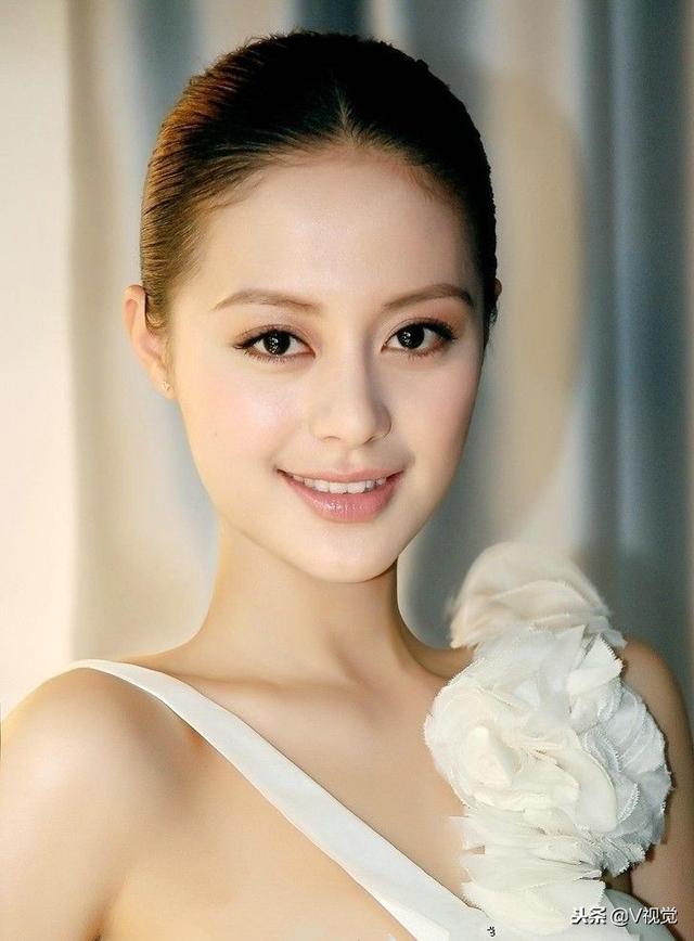 林静 在《狼毒花》中饰 川子.