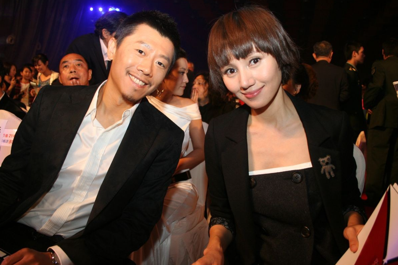 当时一直都有一个传闻说是夏雨去高圆圆家去过夜了,原来可能并没有