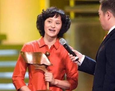 跳水女皇获70枚金牌,不愿离美国与老公分开再婚嫁华人定居加拿大|高敏