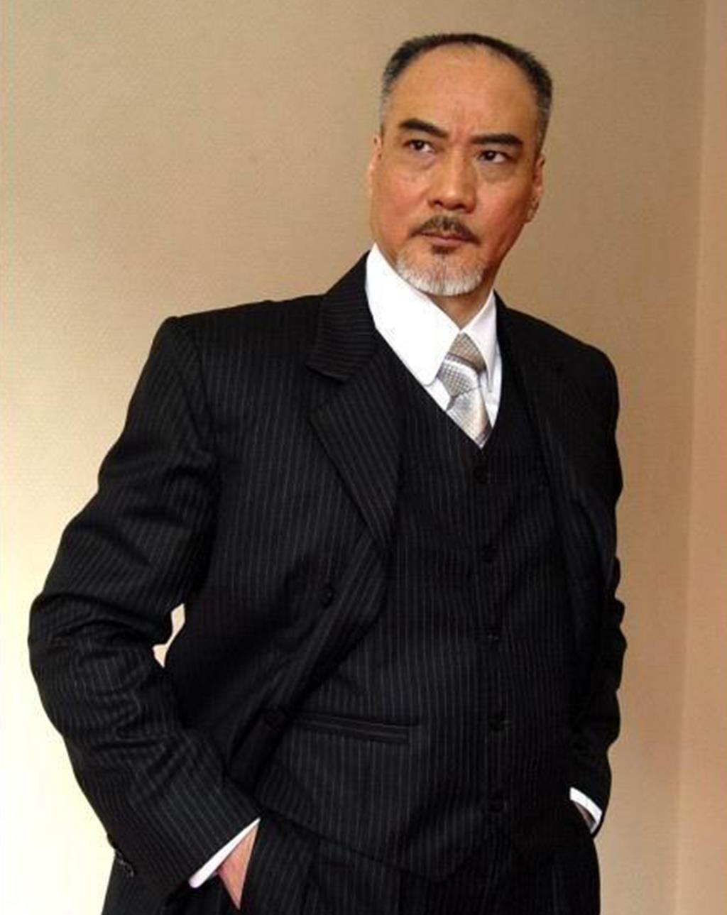 徐少强|郑少秋|周星驰_新浪新闻