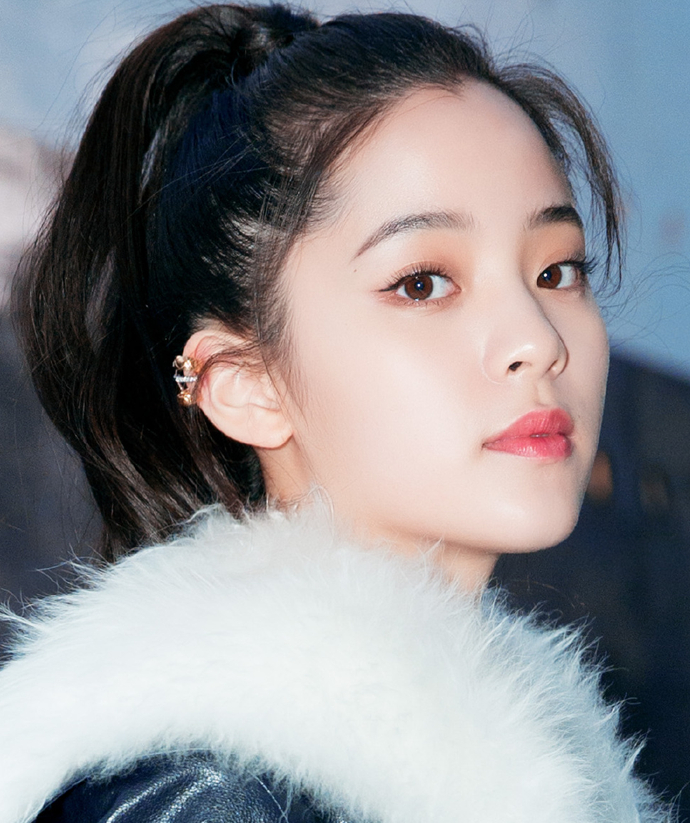 当心发质越来越差!黑发的魅力女星都在抢着要!