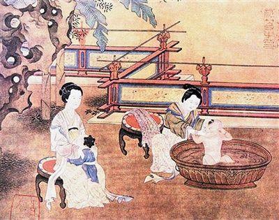 到汉朝时期,朝廷还专门设定了沐浴的假日,时隔五日一天.