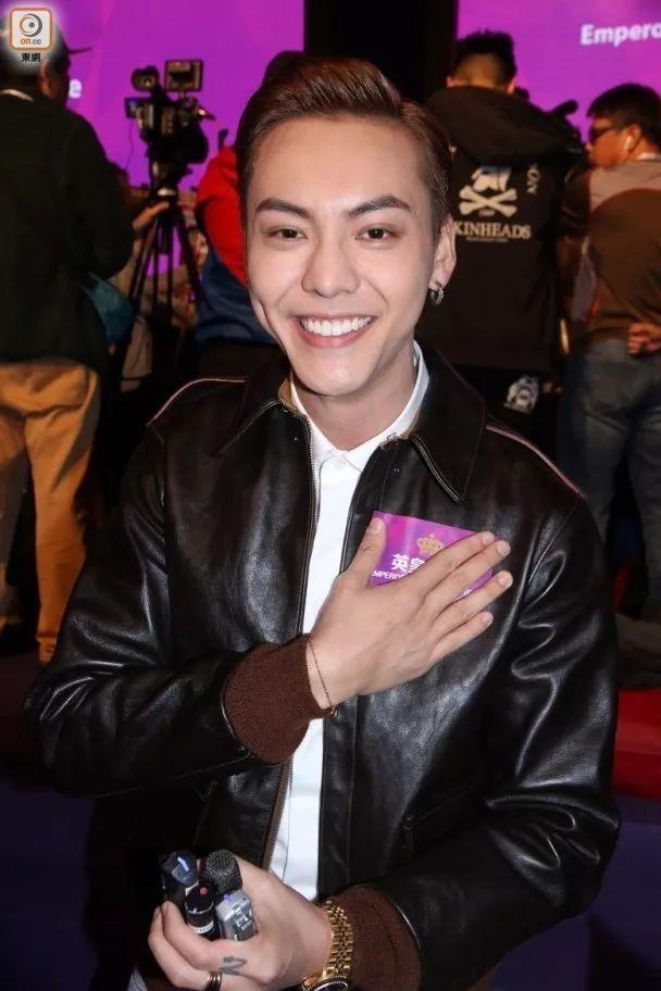 无线掷2亿开拍《冲上云霄》,更邀陈伟霆angelababy登机?