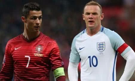 当初C罗为何会离开曼联加盟皇马?09年欧冠决