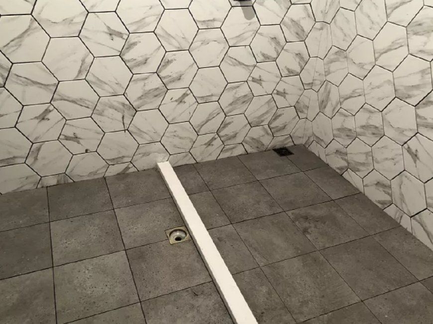 卫生间装修,地面双找坡排水速度快又不返臭,可惜很多人不知道