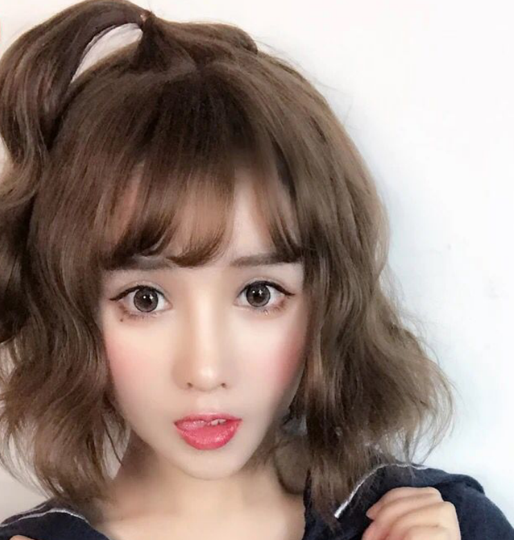 这种发型超级可爱少女感,不管是长发还是短发都可以很好的驾驭,只需要