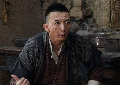 除此之外,刘波还出演过《陈二狗的妖孽人生》中的"王虎剩",还有《武动