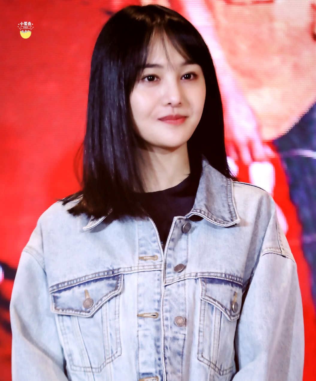 郑爽的状态不错,但笑起来的时候嘴角总是呈现怪异形状,大家有没有发现